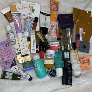 A lot of cosmetics, all new